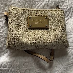 Michael Kors wristlet
